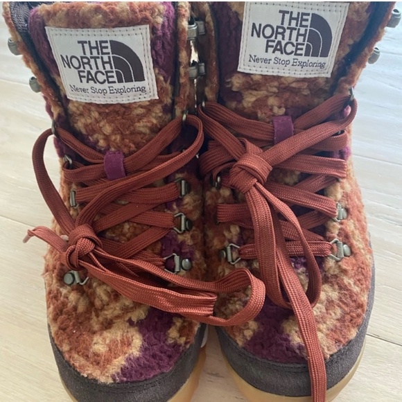 The North Face Boots - Picture 8 of 9